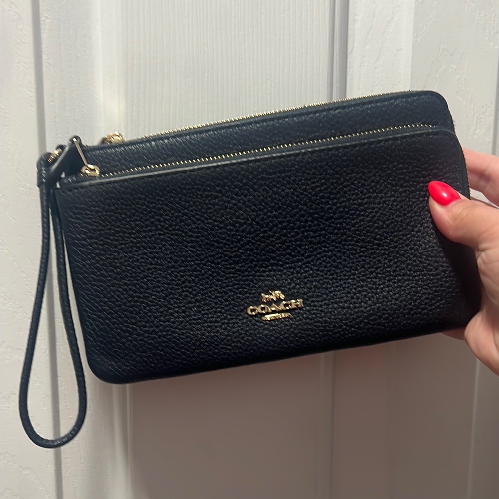 Coach Navy Pebbled Leather Clutch with Gold Hardware